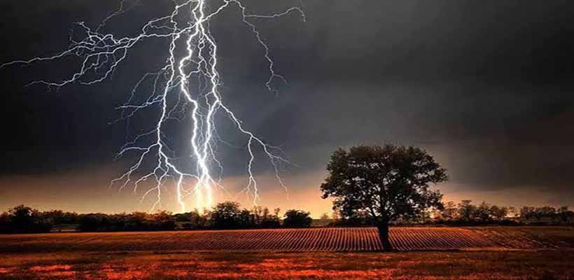 রাজধানীতে বজ্রবৃষ্টির আভাস, কমছে না ভ্যাপসা গরম