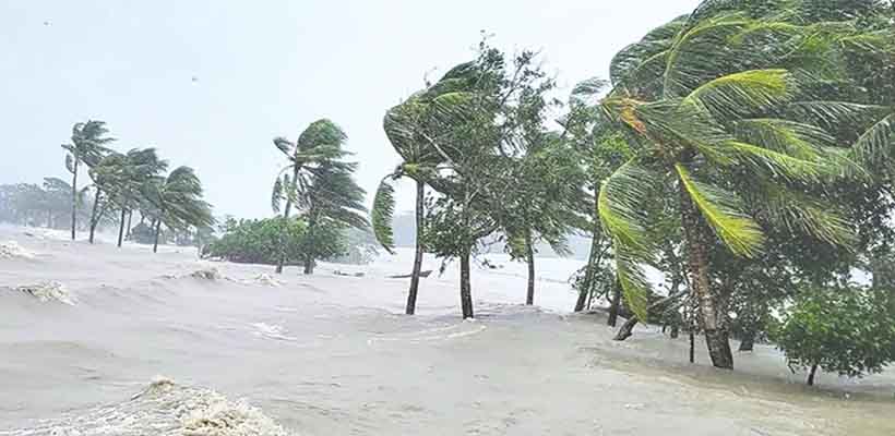 পাঁচ নদীর পানি বিপৎসীমার ওপরে, সাগরে সতর্কসংকেত জারি