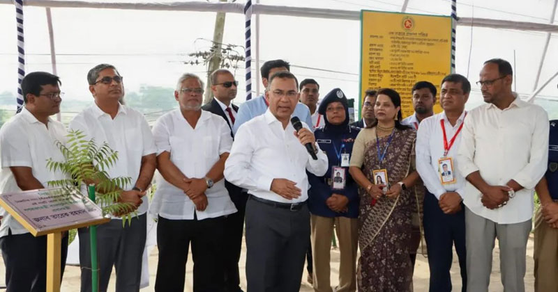 ময়লার ভাগাড় থেকে সবুজ বাগান, ডিসি ফরিদার উদ্যোগের প্রশংসা প্রধানমন্ত্রীর